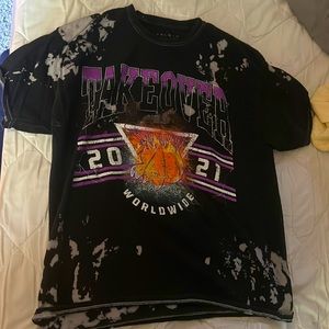 Pacsun graphic tee, size large. Slightly worn.